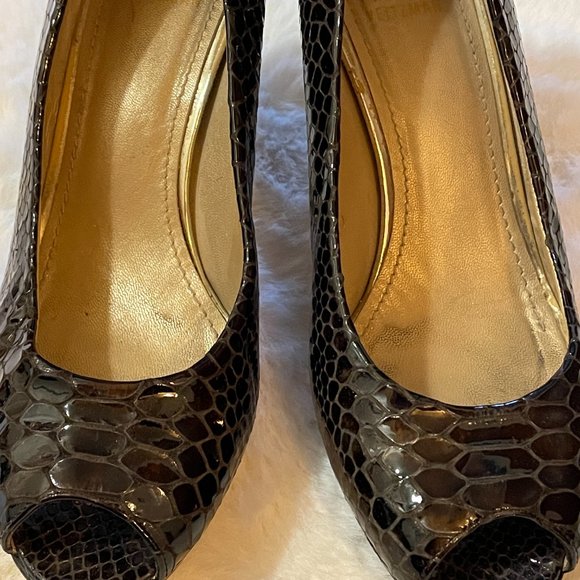 Stuart Weitzman Heels - Picture 2 of 11